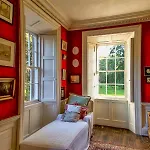 Roundwood House 3*