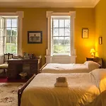 Roundwood House 3*