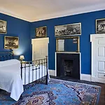 Roundwood House