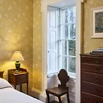 Roundwood House
