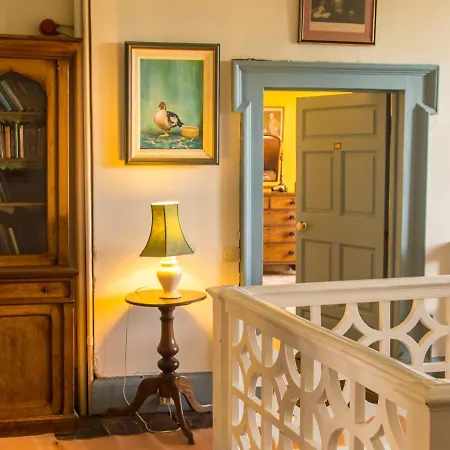 Roundwood House 3*