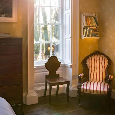 Roundwood House Penzion Mountrath