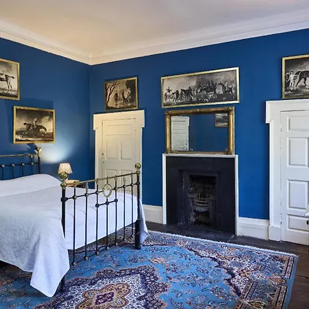 Roundwood House