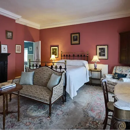 Pensjonat Roundwood House 3*