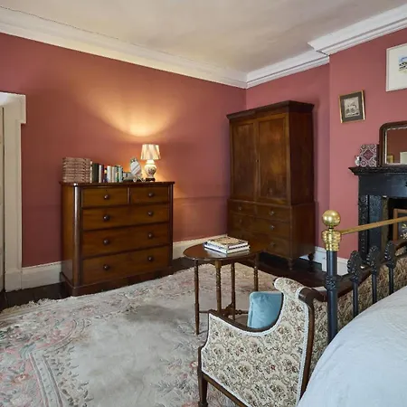 Roundwood House 3* Mountrath