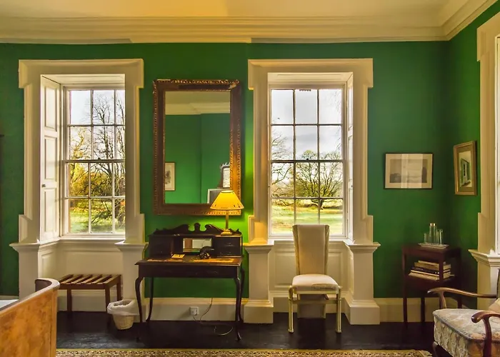 Гостевой дом Roundwood House